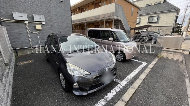 プリマベーラの駐車場