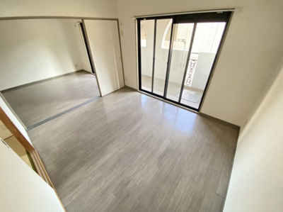 【洋室】 | パラッツオ・デラ・ルナ