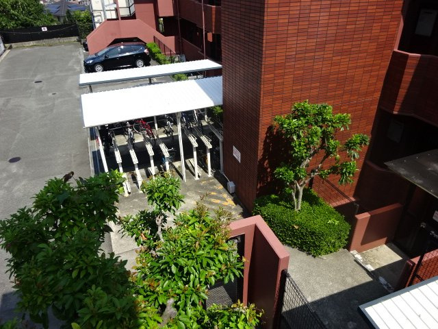 ファーネストヒルズ高宮エステルノの展望