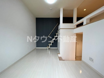 【洋室】 | セレーナ中村 | 洋室です