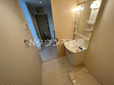 【独立洗面台】 | セレーナ中村 | 独立洗面台、小物を置くことができて便利です