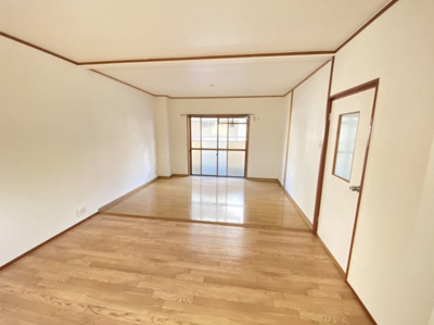 【居間・リビング】 | リバーサイドマンション・レオ