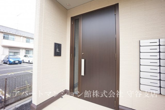 【エントランス】