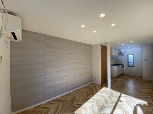 プチロッシュの居間・リビング|採光のとれた明るいリビング