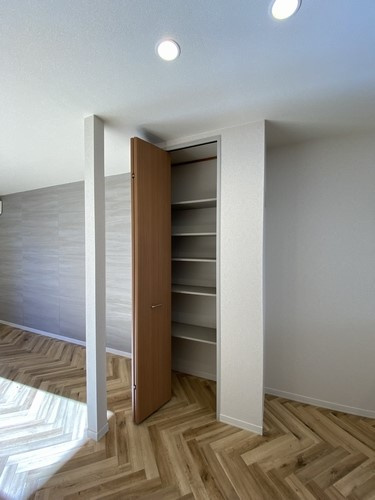 プチロッシュのその他|リビングのパントリー