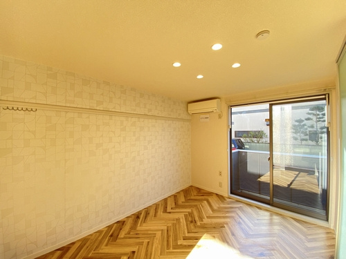 プチロッシュの洋室|南向きで日当たり良好