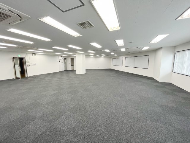 本郷二村ビルの内装|内装