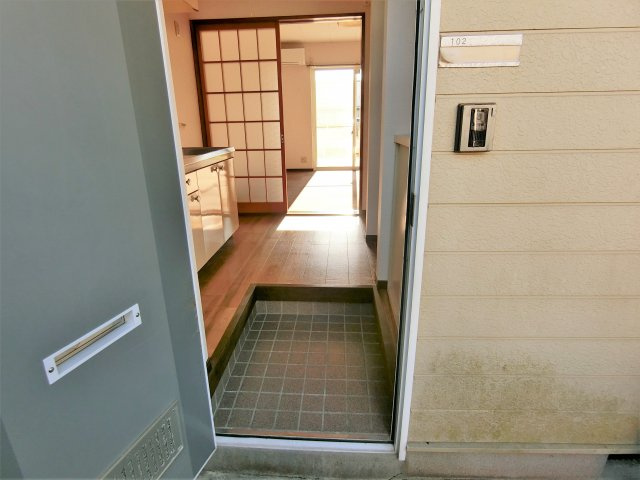 アルカサール家徳Bの玄関