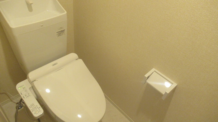 アテリア弐番館のトイレ|落ち着いたトイレです