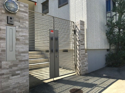 【エントランス】 | 鵠沼藤が谷戸建