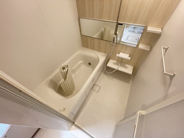 パリスの浴室|別号室別間取りの参考写真です