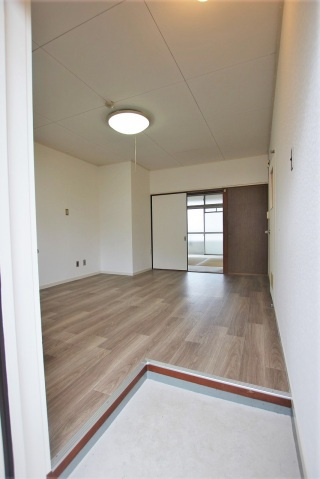 安井ビルのその他|玄関からの眺め