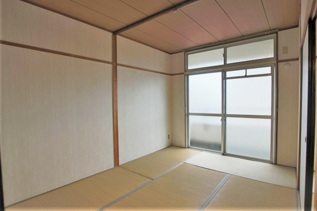 安井ビルの寝室