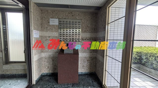 トーカン久留米駅東Ⅱキャステールのエントランス