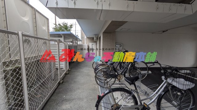 トーカン久留米駅東Ⅱキャステールの駐輪場