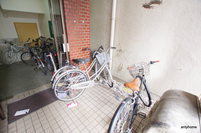 メゾン天満橋　仲介手数料無料の駐車場