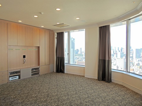 中央区佃１丁目の賃貸マンションの居間・リビング