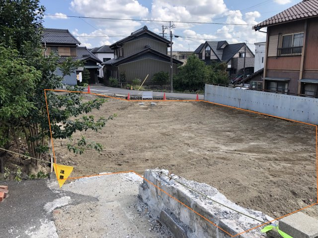 【外観】 | 一宮市木曽川町玉ノ井字新屋敷二ノ切土地 | 河川保全区域のため、建物建築には河川法の許可申請が必要です。