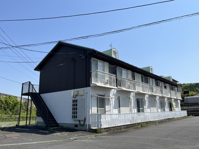 ハイツ恵那山Aの外観
