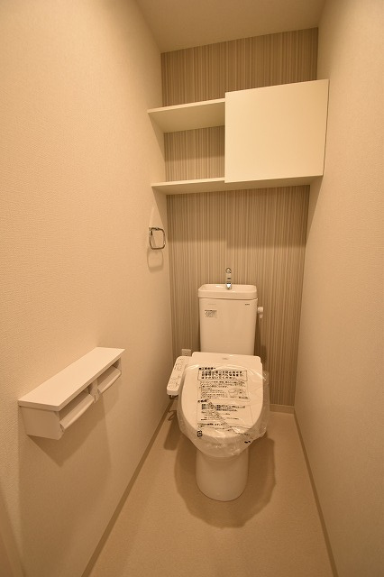大阪市東成区東今里３丁目の賃貸マンションのトイレ