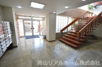 【エントランス】