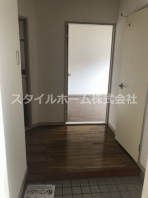 【玄関】 | サンジェイド | 別部屋写真です。