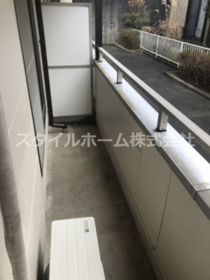 【バルコニー】 | サンジェイド | 別部屋写真です。