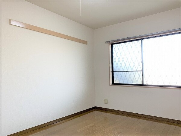 レジデンス落合Aの洋室