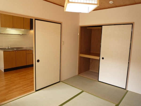 レジデンス落合Aの和室