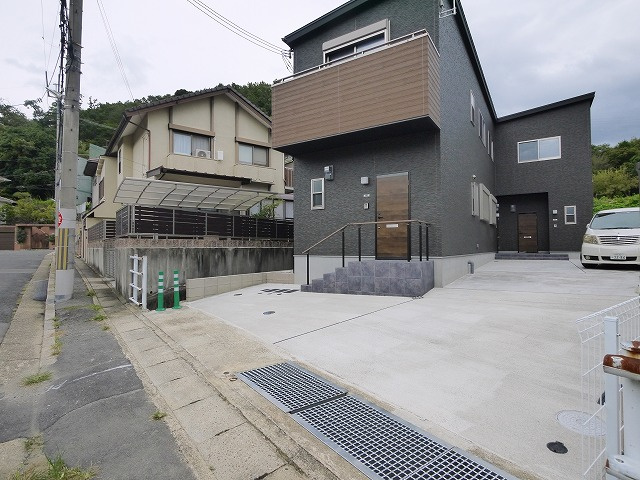 辻町北JYEハイツの駐車場