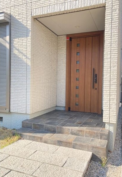 石浜南ヶ丘戸建　　刈谷市近郊の賃貸はクラスホーム刈谷店のエントランス