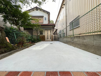 【駐車場】 | 箕面市百楽荘4丁目貸家