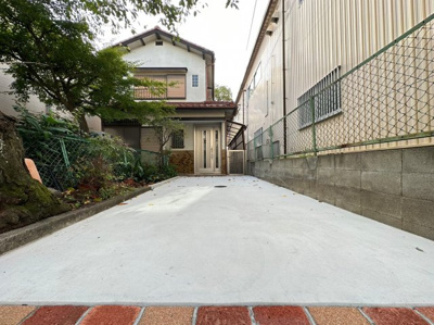 【駐車場】 | 箕面市百楽荘4丁目貸家