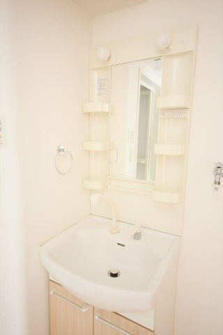 レインボウ御洲浜の独立洗面台