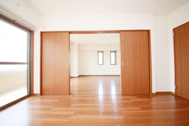 レインボウ御洲浜の洋室