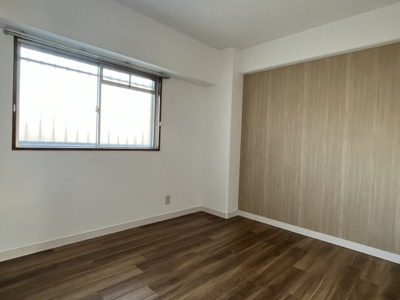 【洋室】 | コンフォーティア8