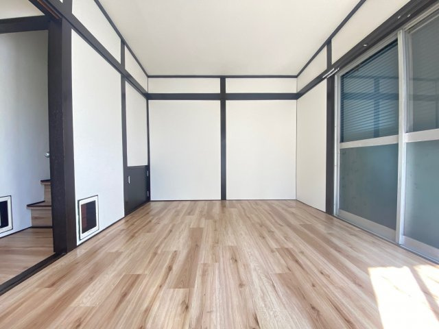 東野中戸建の洋室