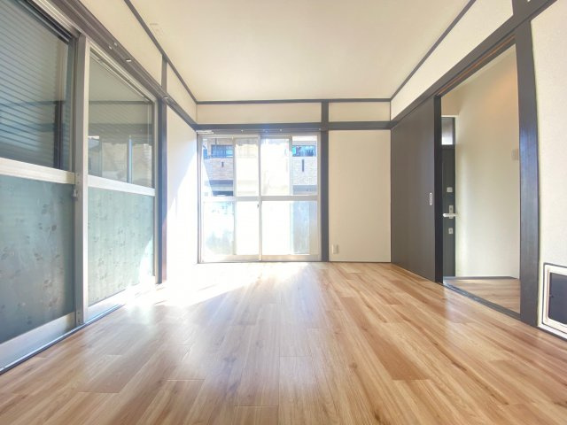 東野中戸建の洋室