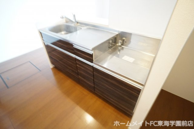 熊本市北区鶴羽田４丁目のアパートのキッチン