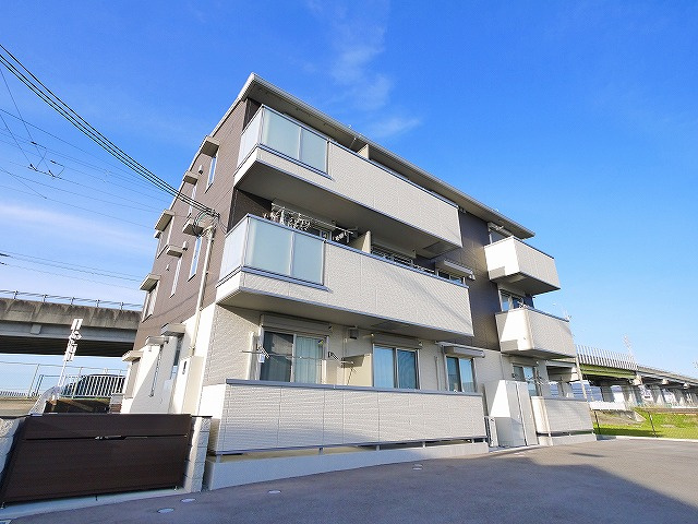シャルマン大和郡山の外観