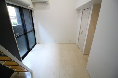 【居間・リビング】 | Midweyhill板宿sta