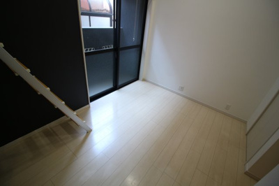 【寝室】 | Midweyhill板宿sta