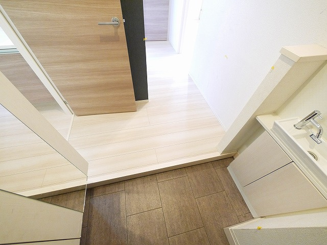 シャルマン大和郡山の玄関
