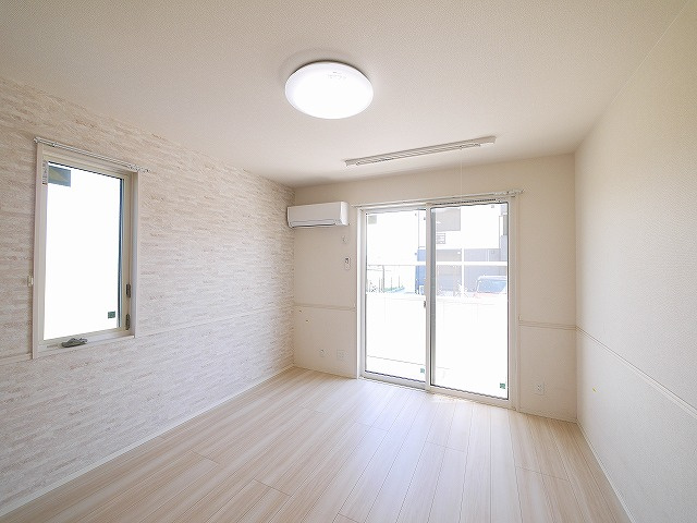 シャルマン大和郡山の居間・リビング