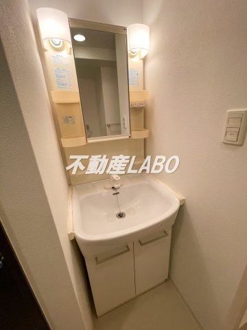 SWISS難波西の洗面所