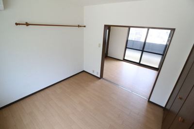 【寝室】 | ジュネストラスト