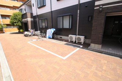 【駐車場】 | ジュネストラスト