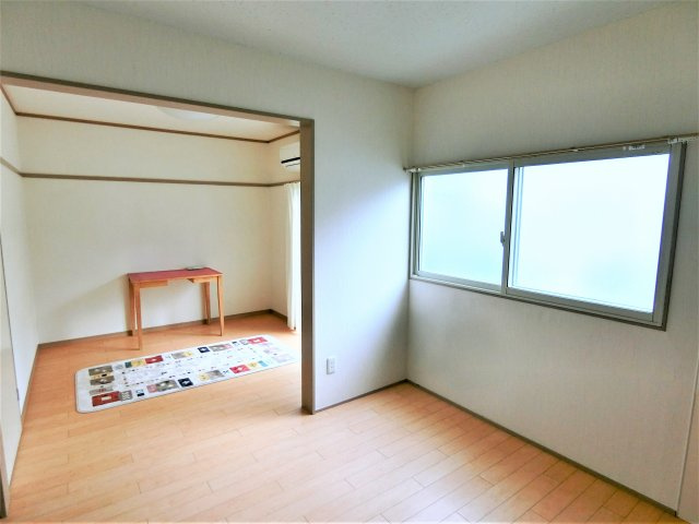 シャレーあそうⅠの居間・リビング