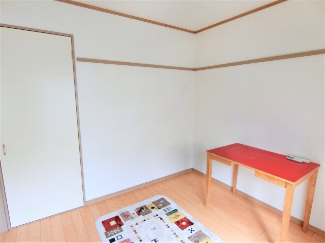 シャレーあそうⅠの居間・リビング