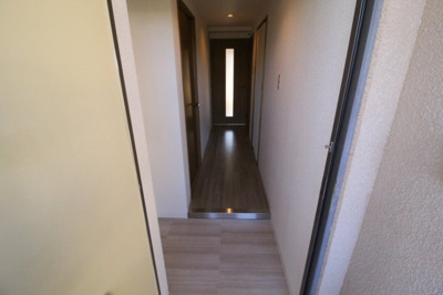 【玄関】 | シャロン鷹取東